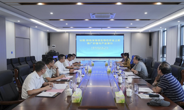 中国农业技术推广协会专家组到土大厨调研指导工作-5